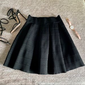❣️Express High-Waisted Tulip Skirt XS